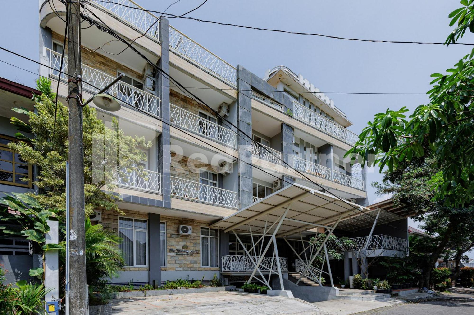 De Malang Sweet Homestay Syariah Mitra Reddoorz ภายนอก รูปภาพ