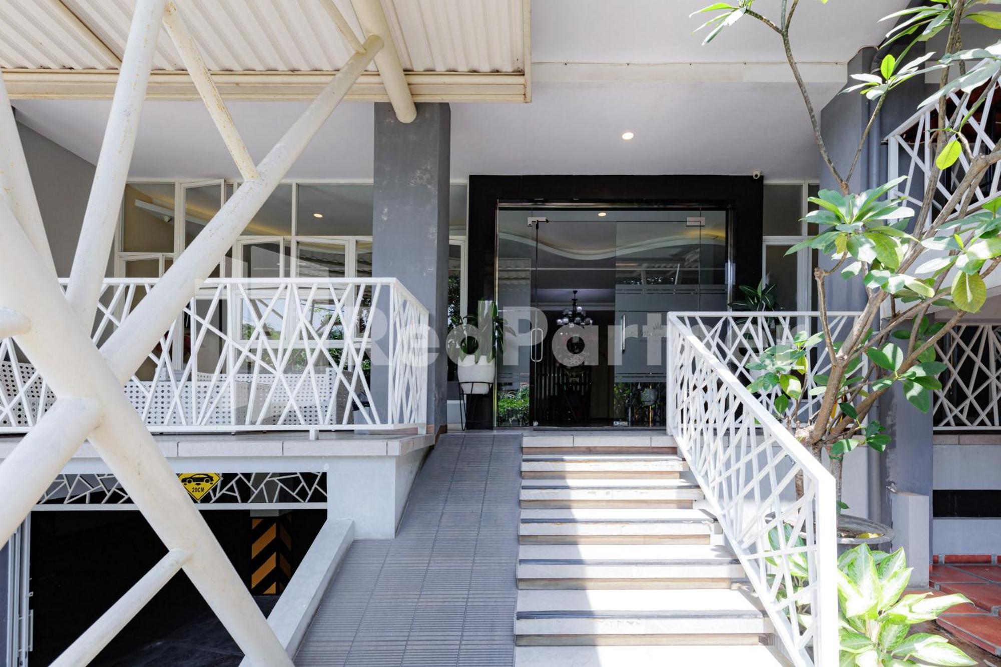 De Malang Sweet Homestay Syariah Mitra Reddoorz ภายนอก รูปภาพ