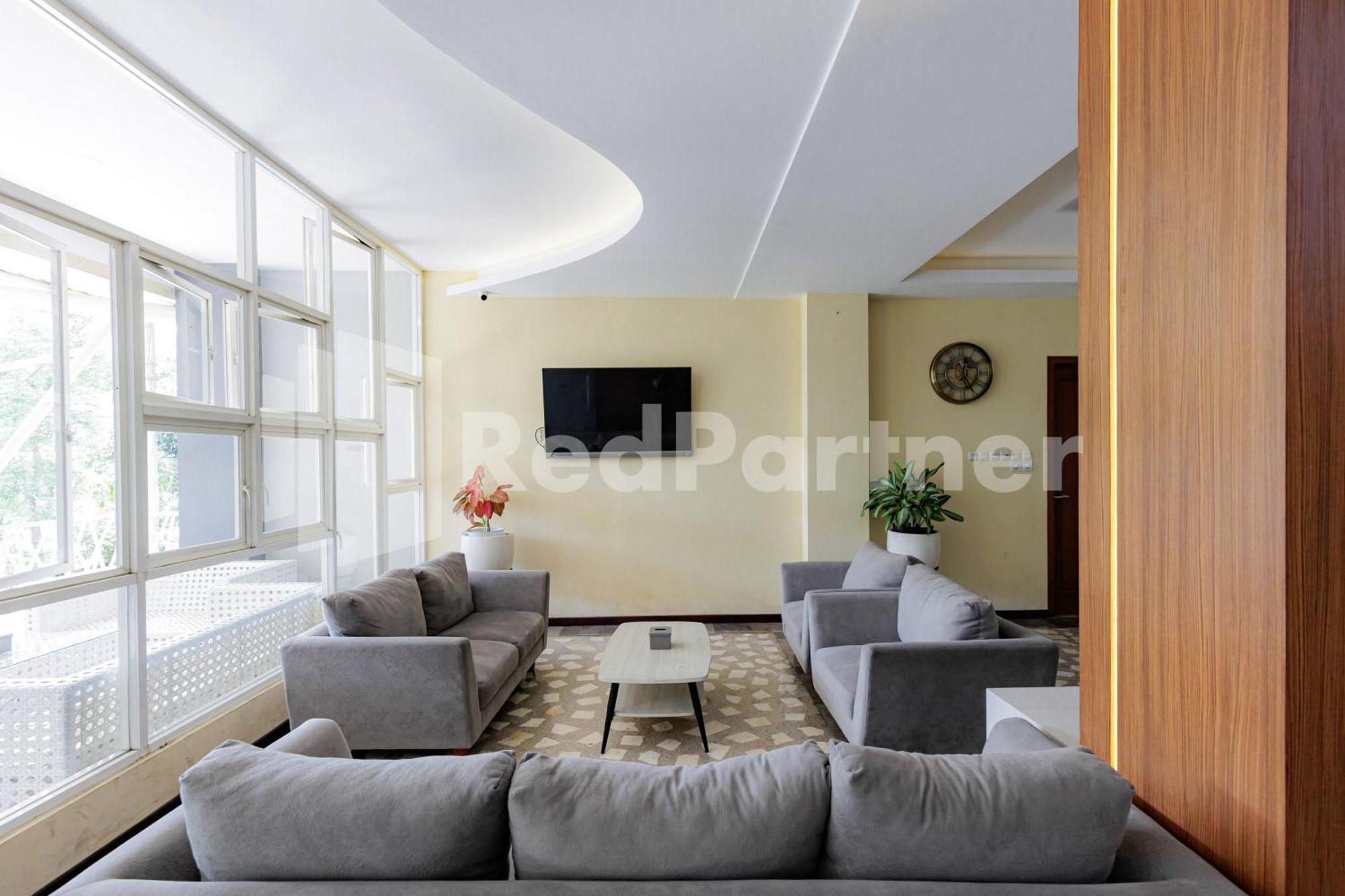 De Malang Sweet Homestay Syariah Mitra Reddoorz ภายนอก รูปภาพ