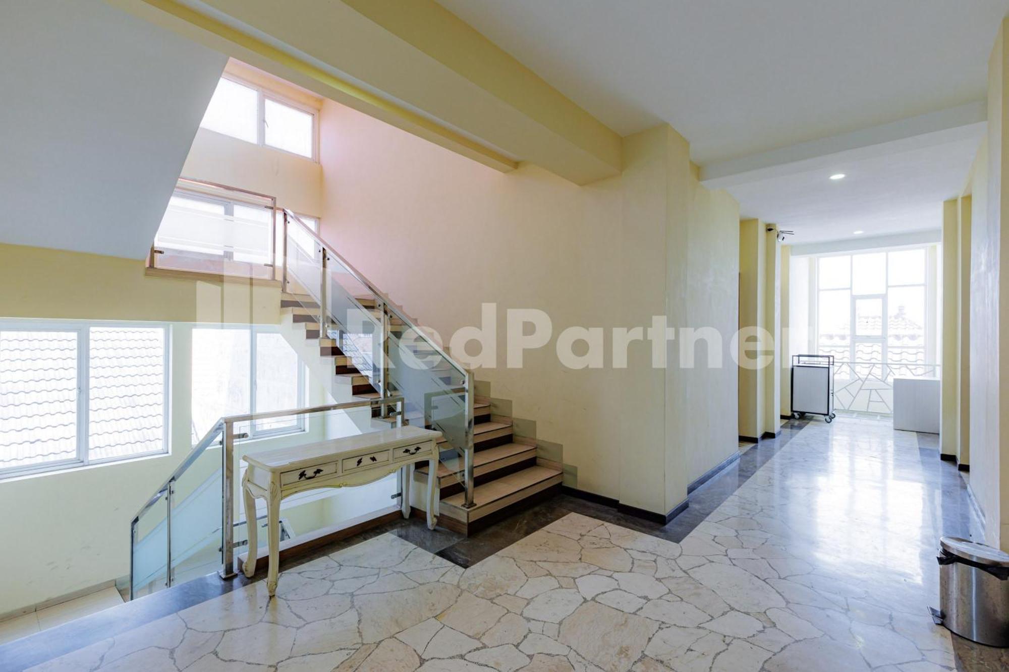 De Malang Sweet Homestay Syariah Mitra Reddoorz ภายนอก รูปภาพ