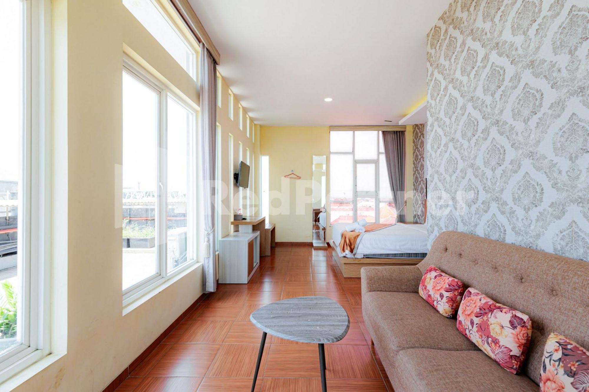De Malang Sweet Homestay Syariah Mitra Reddoorz ภายนอก รูปภาพ