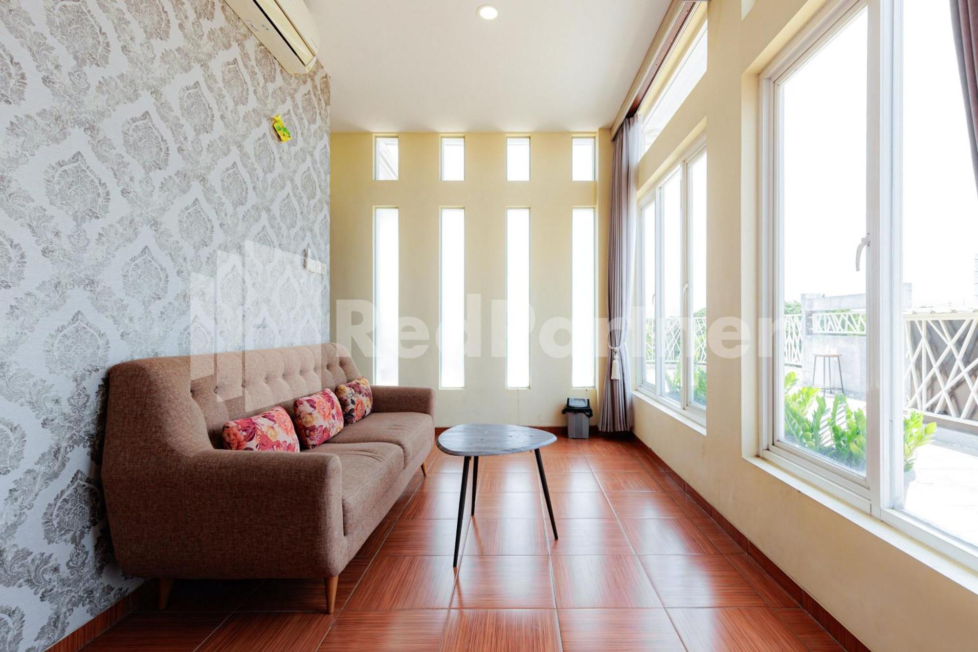 De Malang Sweet Homestay Syariah Mitra Reddoorz ภายนอก รูปภาพ